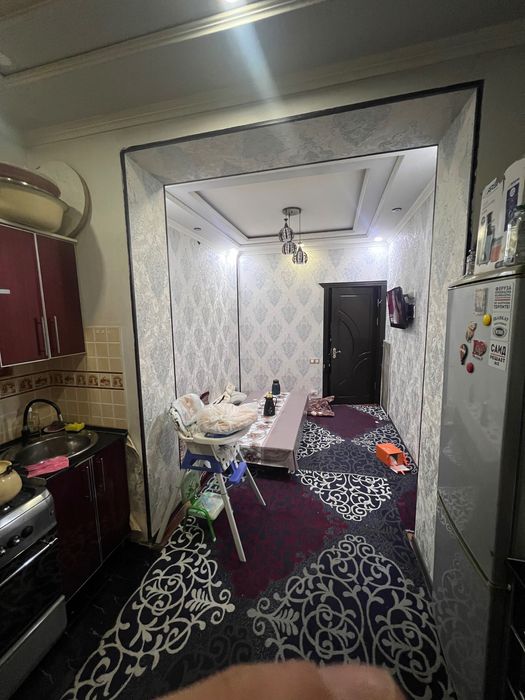 Ал Хоразмий шох кучасида 3 хонали 85 кв барча жихозлари билан