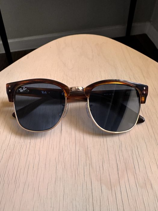 Солнцезащитные очки Ray-Ban