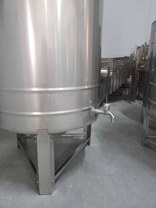 Butoi INOX 300 L cu capac clamp si garnitura, cadou robinet din INOX Garantie 24 luni NOU Livrare rapida