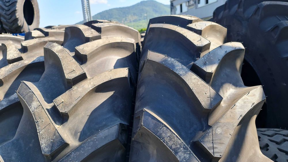 Cauciucuri noi 14.00-38 marca BKT cu 12PLY anvelope TRACTOR U650