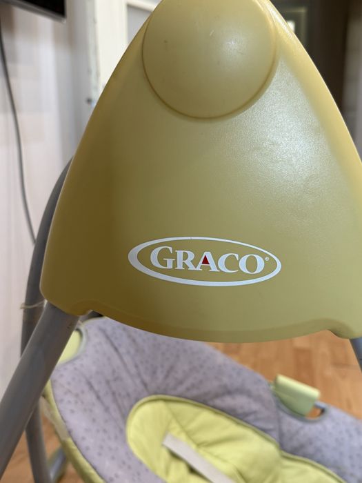Электронные качели Graco.