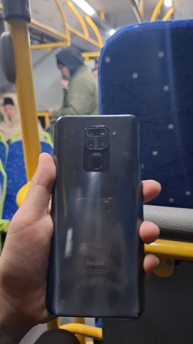 Продам редми ноут 9