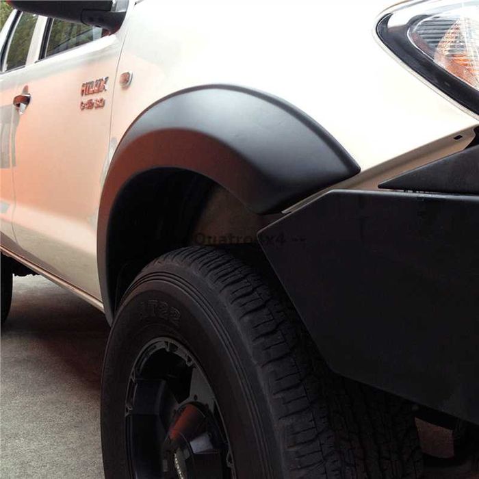Overfendere extensii roti Toyota Hilux Vigo 2011-2015
