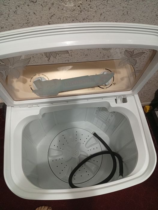 Продаю стиральную машину