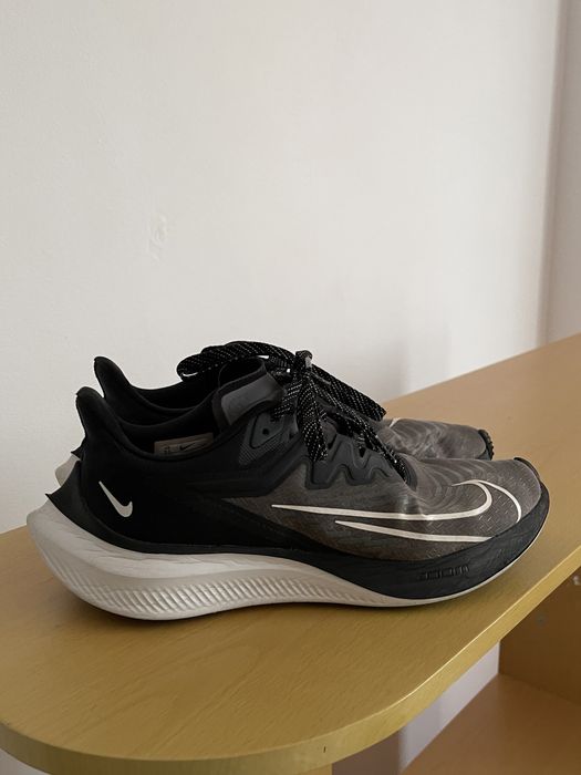 Nike zoom gravity