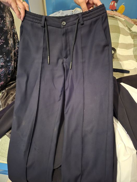 Школьная одежда и джинсы