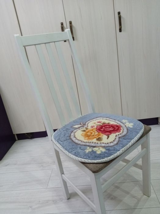 продам стулья бу