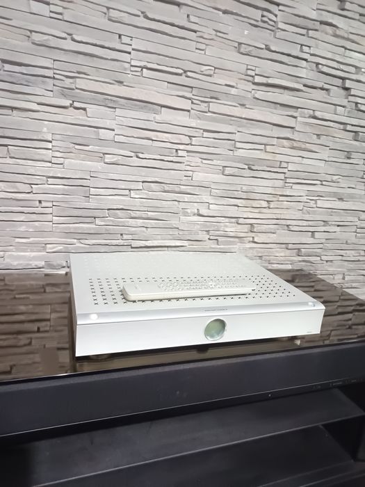 Amplituner Marantz SR 2100