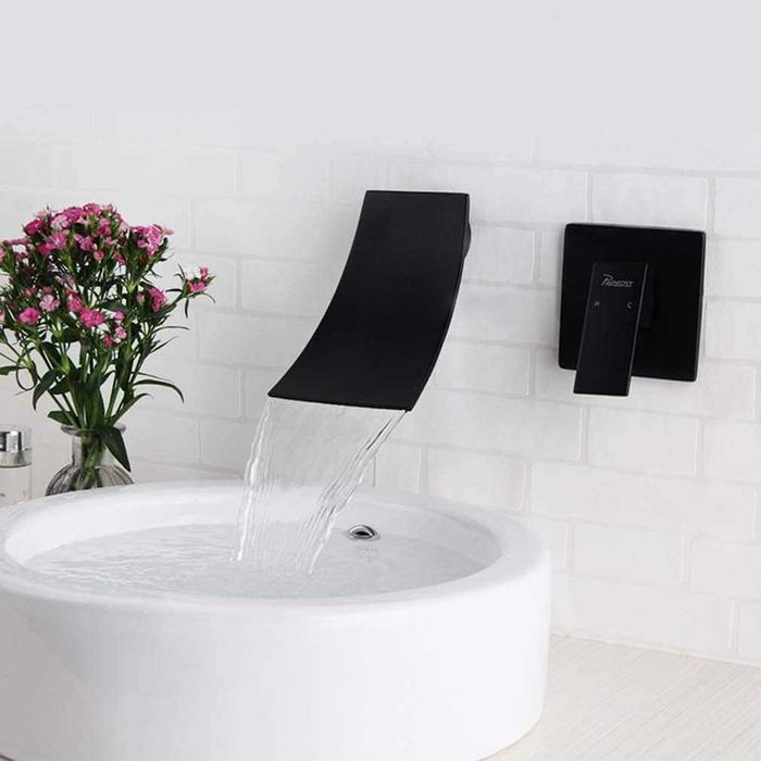 PHASAT Baterie pentru chiuveta / lavoar montată pe perete cu cascadă