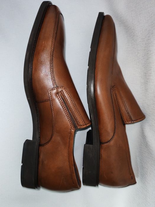 Предлагам стилни мъжки официални обувки от естествена кожа ECCO №46