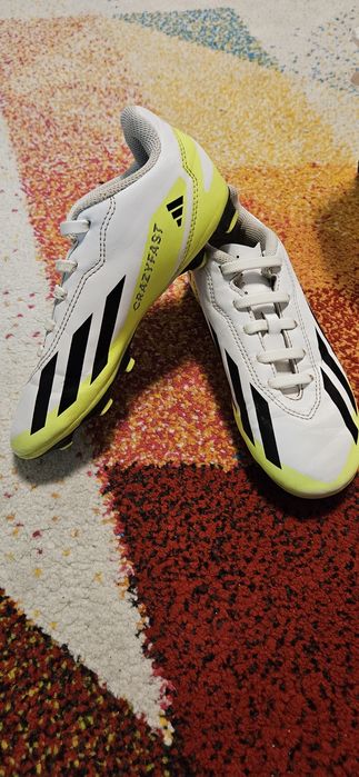 Ghete fotbal Adidas copii marimea 34