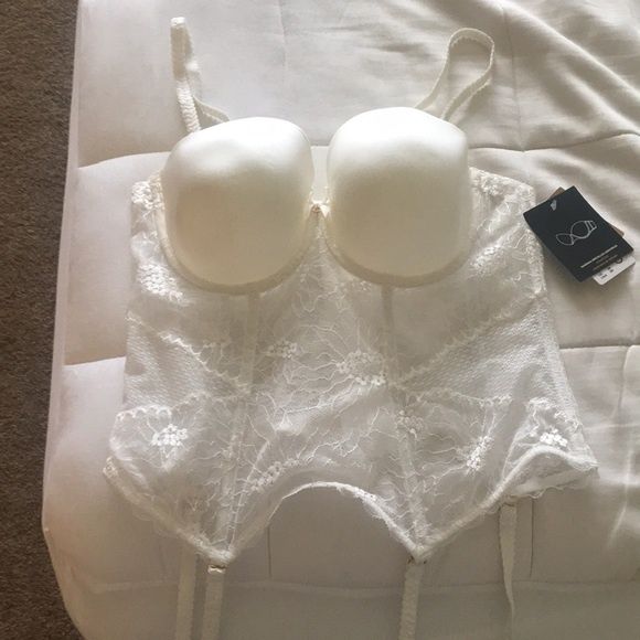 Корсет Chantelle р-р 70B