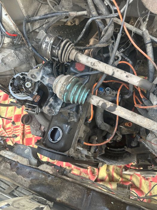 В разборе ауди б4