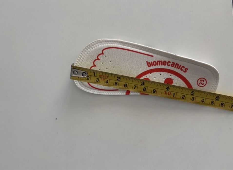 Biomecanics marimea 23 interior