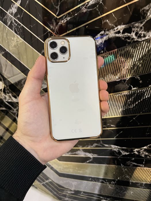 Продам телефон айфон 11 Pro 256