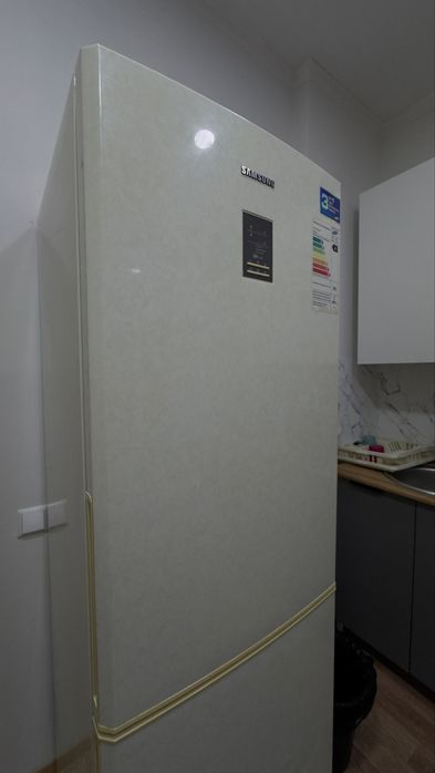 Холодильник на запчасти Samsung