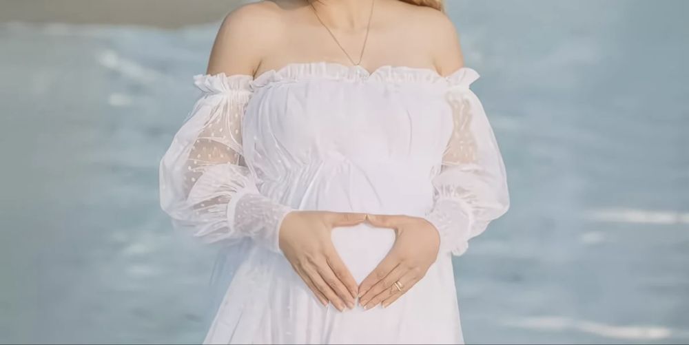 Белое платье в отличном состоянии