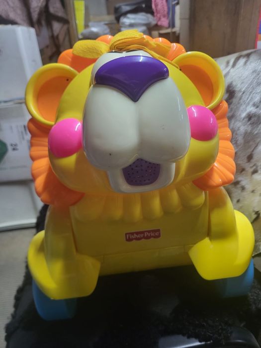 Продам детскую каталку (толокар)