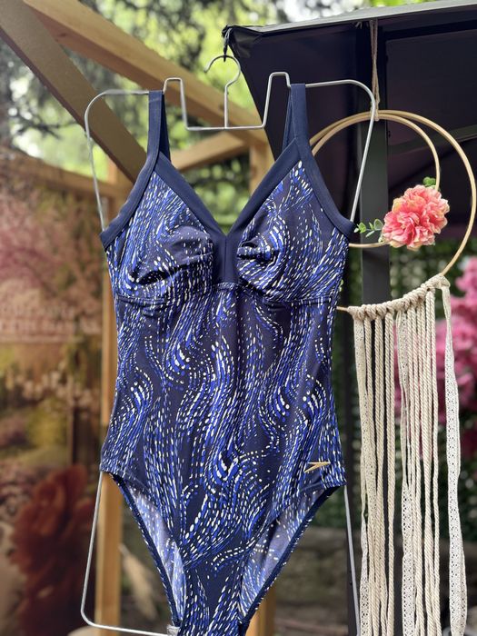 Женски цял бански Speedo. Различни модели