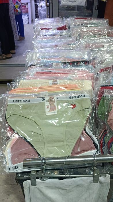 Трусы детям,взрослым пачка 5000тг