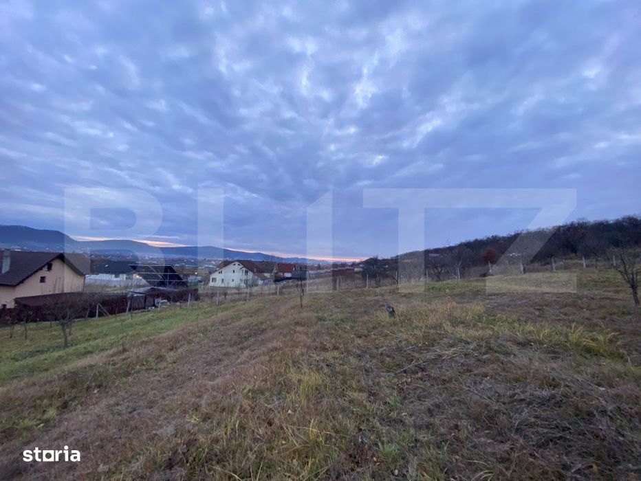 Teren de vanzare – 10 ari intravilan | Zona Unirea | La drumul princ