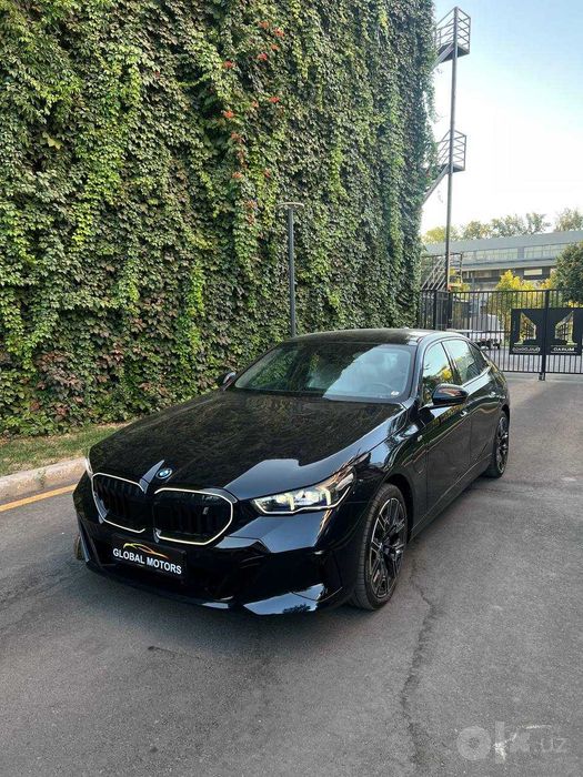BMW I5 50L Автомобиль в наличии.