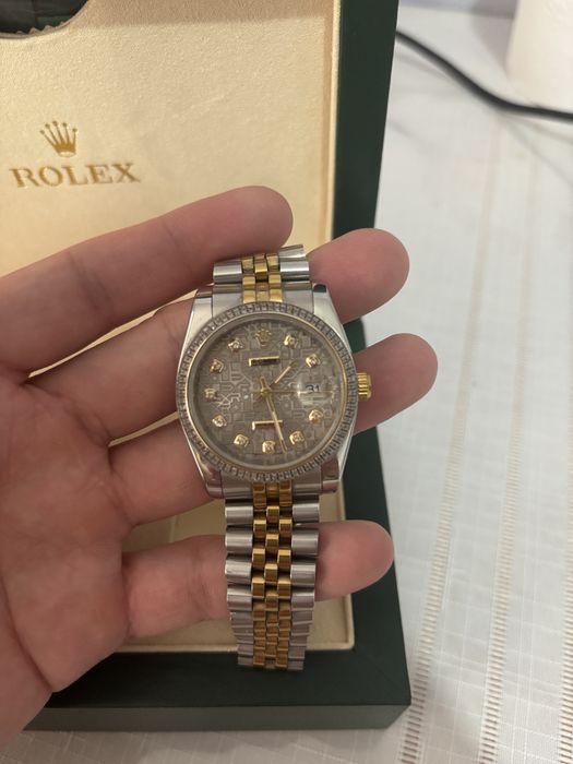 Золотые часы с бриллиантами Rolex Date Just Diamond