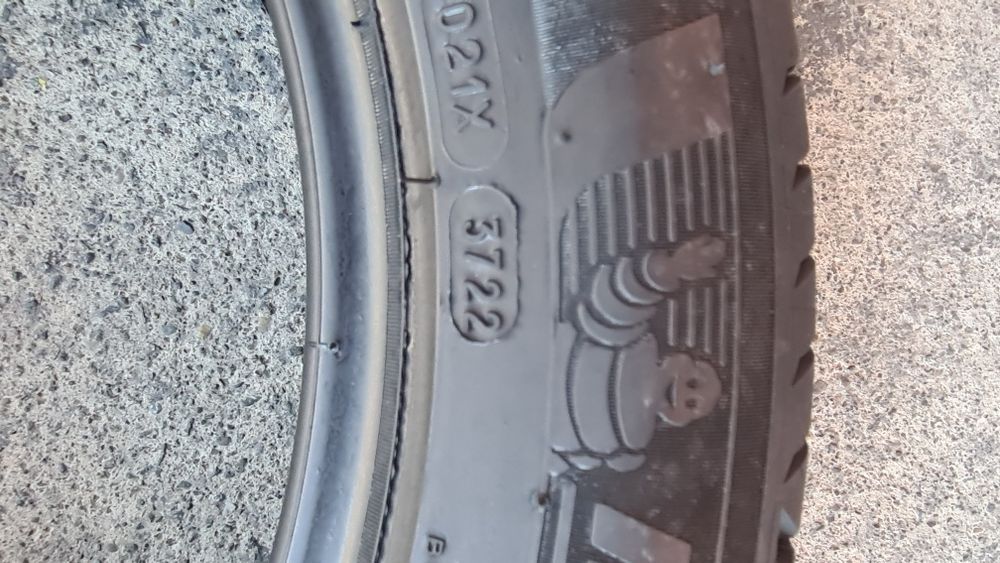 4 anvelope vara Michelin 205/55/17,ca noi.