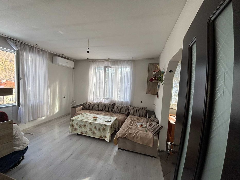Продава се Къща в Смолян, Стар център - 670 кв.м за 92 €/кв.м - Снимка #11