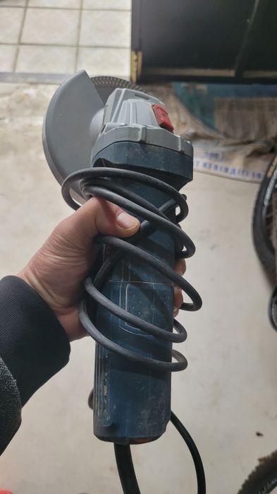 Болгарка шлифмашина BOSH