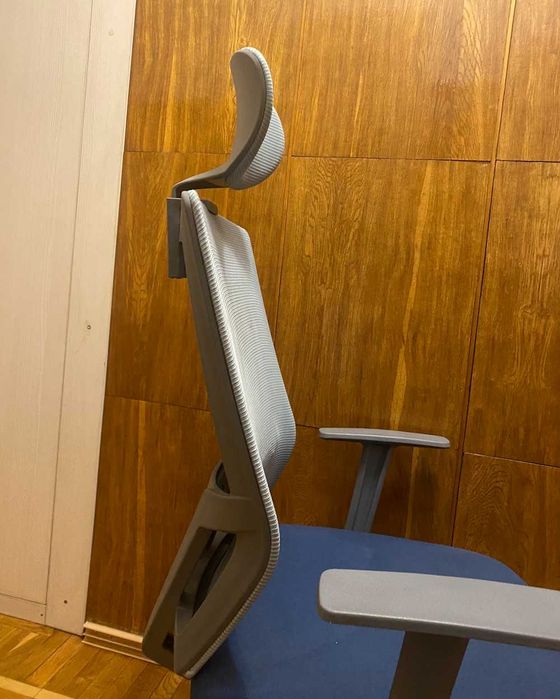 Кресло офисное (сетка)