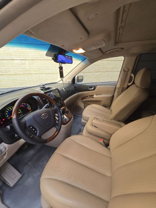 Kia carnival 2006- yil
