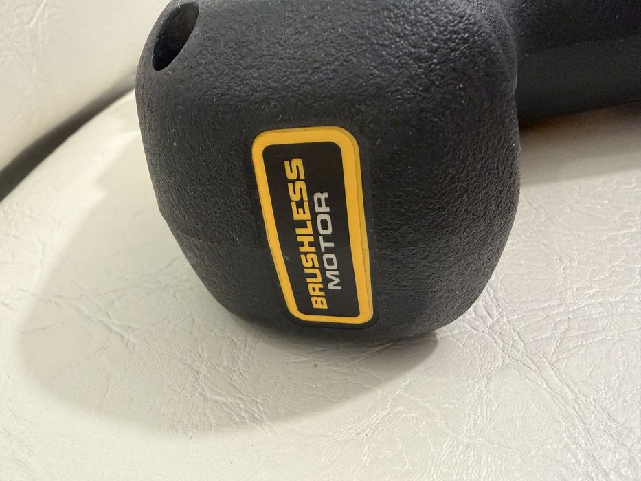 Dewalt DCS335-Fierastrau pendular