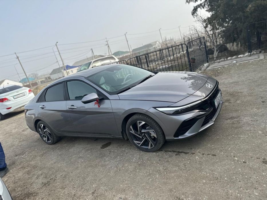Продам Hyundai Elantra 2024 года