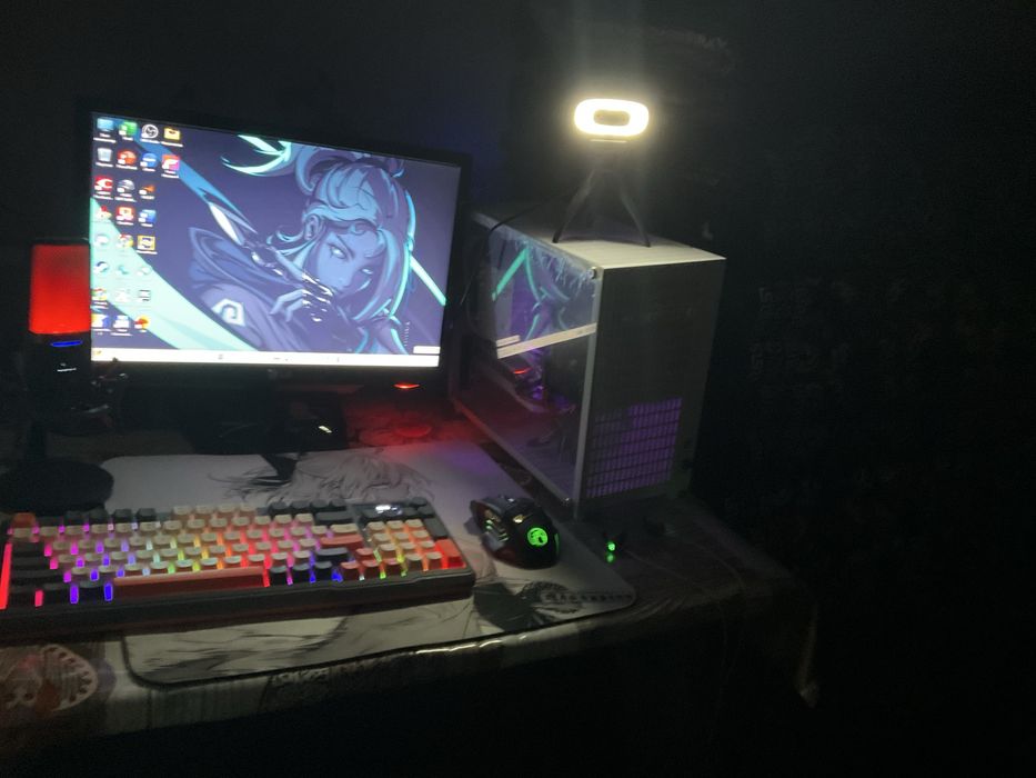 Strim va mantaj uchun qulay mini Itx kompyuter