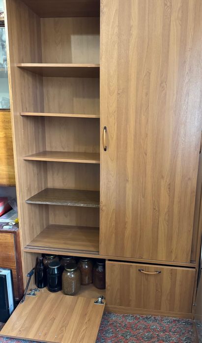 Шкаф, диван, кресла, стенка