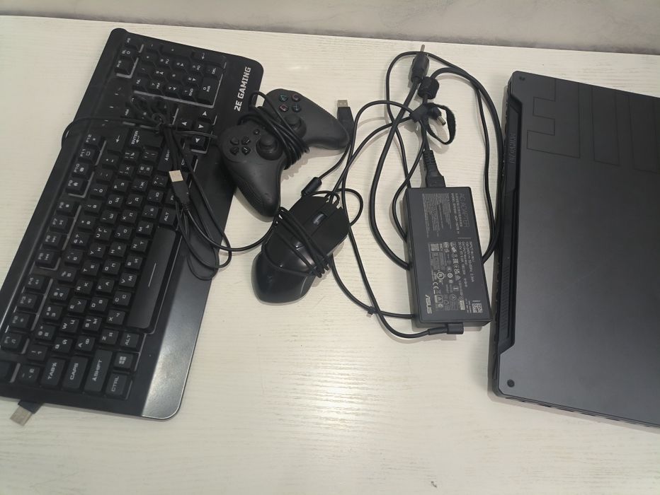 Asus Tuf gaming F17 i5-11260H RTX 3050 FX706H 17.3" FullHD IPS  16Gb/5