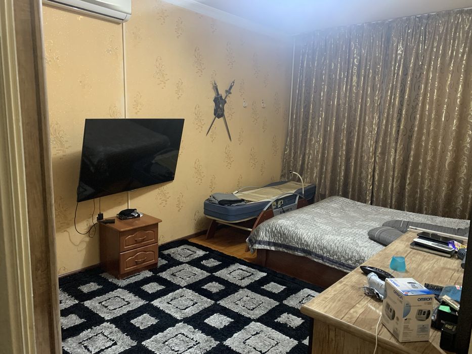 Продаётся 4х комнатная квартира на 1 этаже