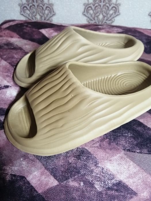 Продам женские шлепки