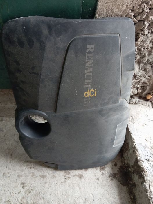 Капак за двигател Renault 1.9 dCİ