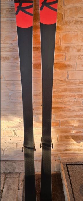 Skiuri Rossignol Hero