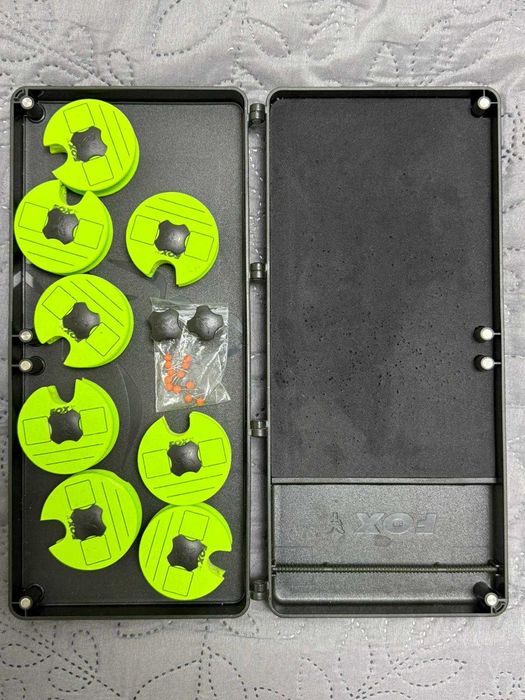 Cutie accesorii Fox Tackle Box, Medium