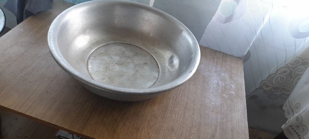 Продам тазы        .