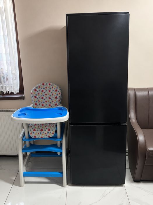 Vand mobila de bucatarie