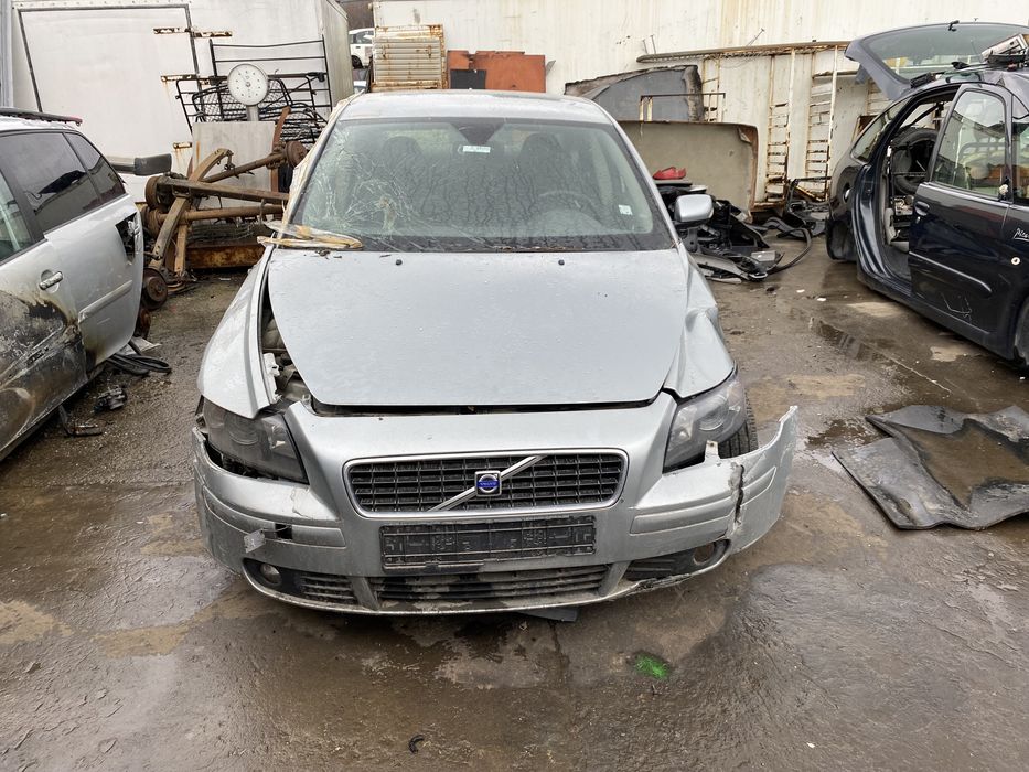 Volvo S40 1.6d на части