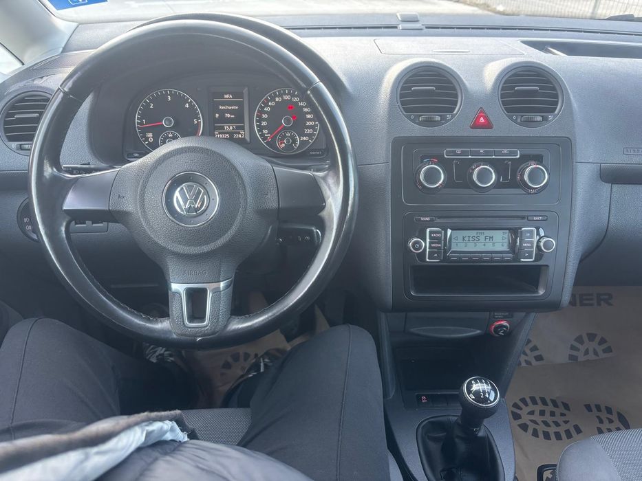 Vând vw cady 2011 motor de 1'6 diesel impecabil