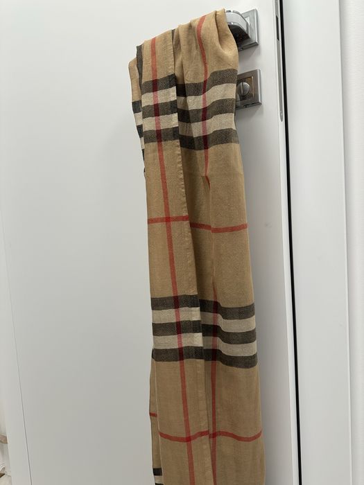 Оригинален шал Burberry