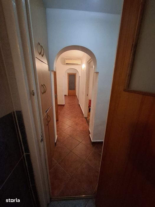 Particular-Vand apartament Lacul Tei,3 camere decomandat,2 bai