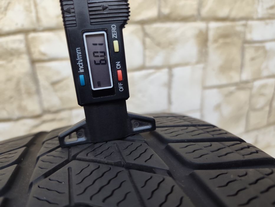 Зимни гуми PIRELLI 215/40/18 Sottozero 3 2154018