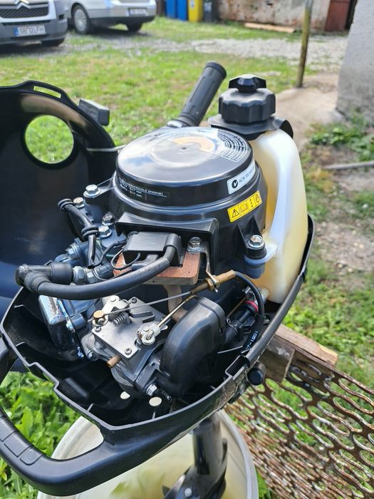 Motor barcă Suzuki 2,5cp 4 timpi